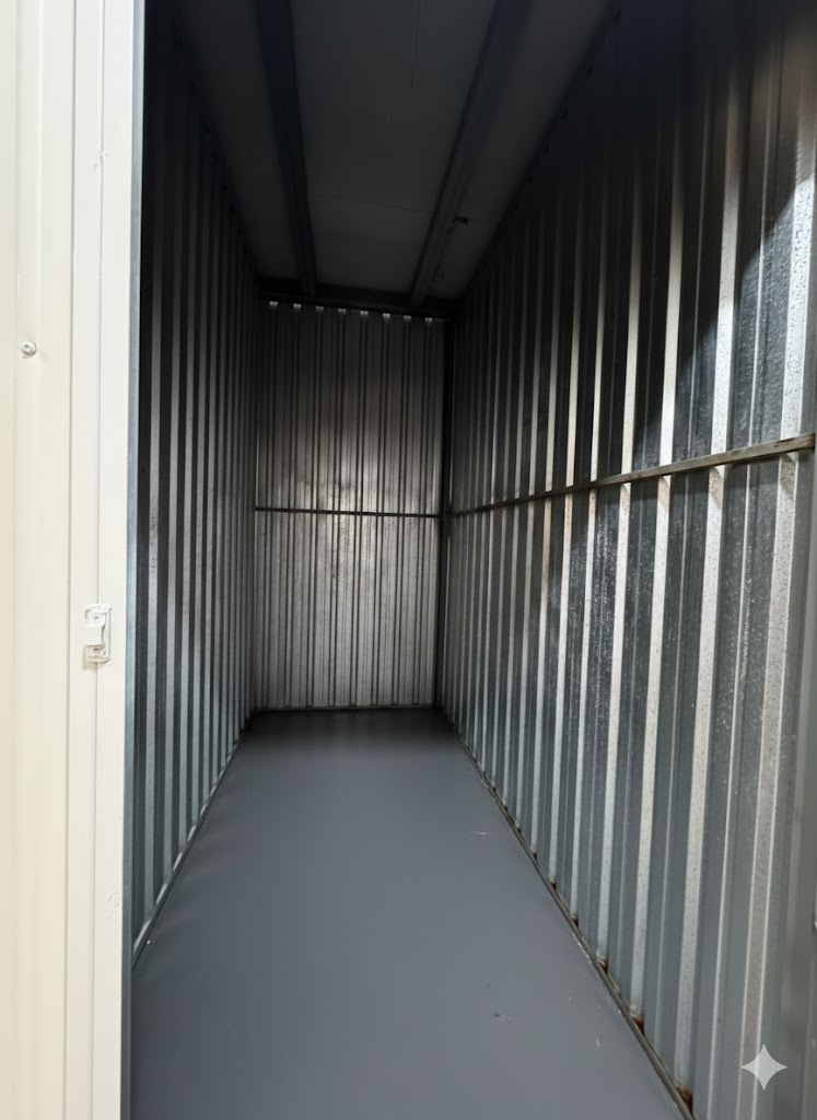 Box vazio interno limpo e organizado